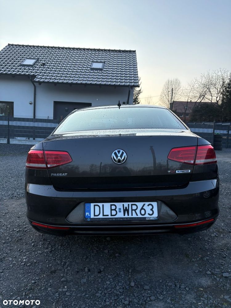 Volkswagen Passat 1.6 TDI BMT Comfortline - 5