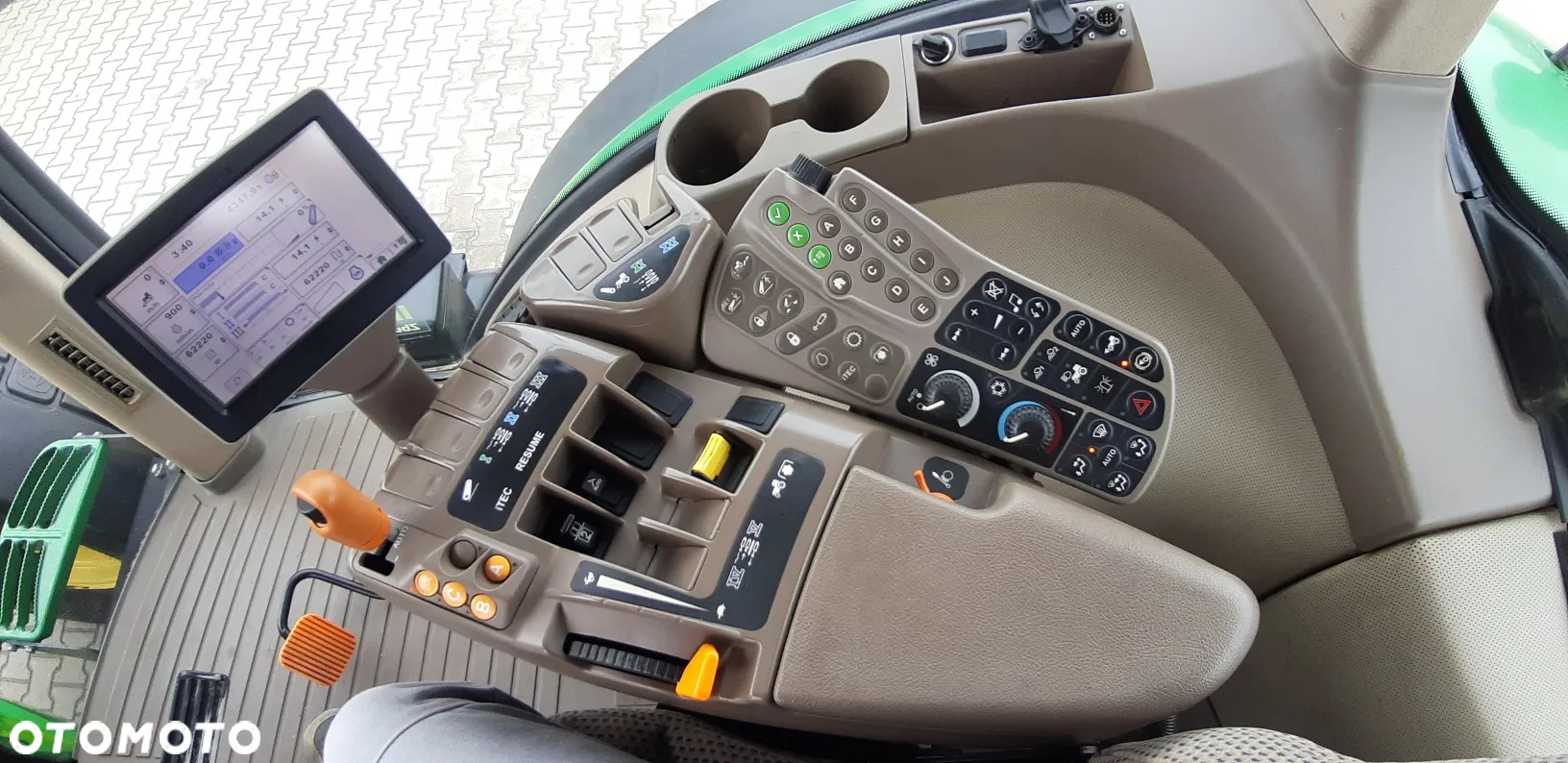 John Deere 7200R - 11