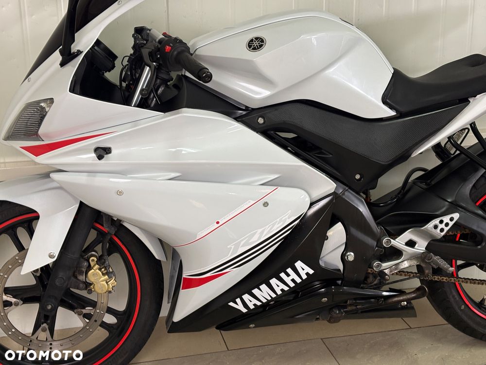 Yamaha YZF - 8