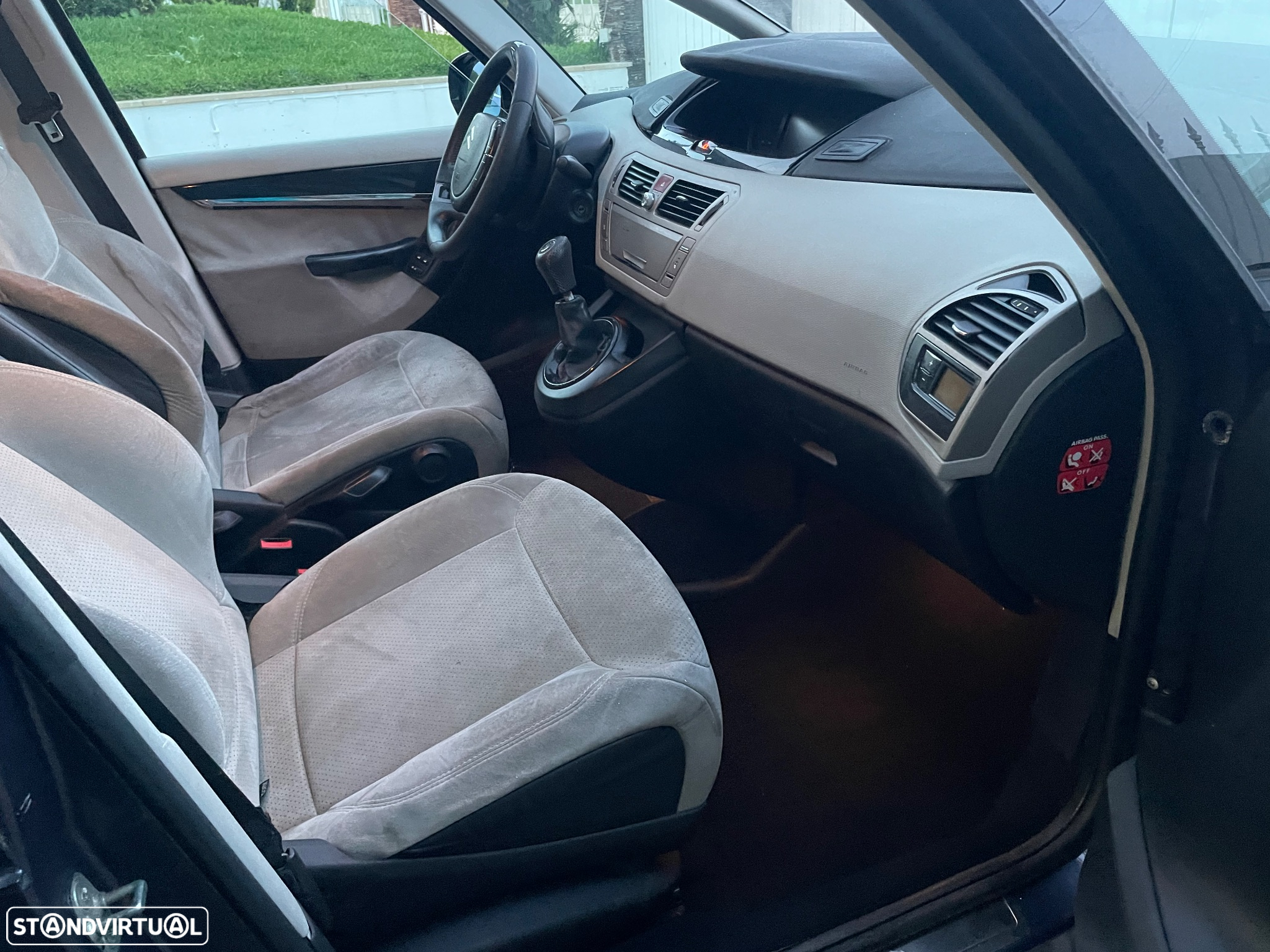 Citroën C4 Grand Picasso - 24