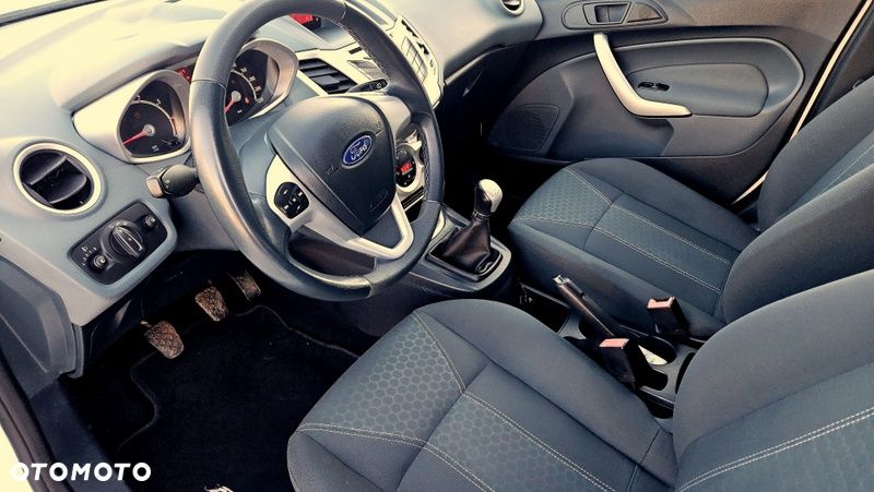 Ford Fiesta 1.25 Titanium - 19