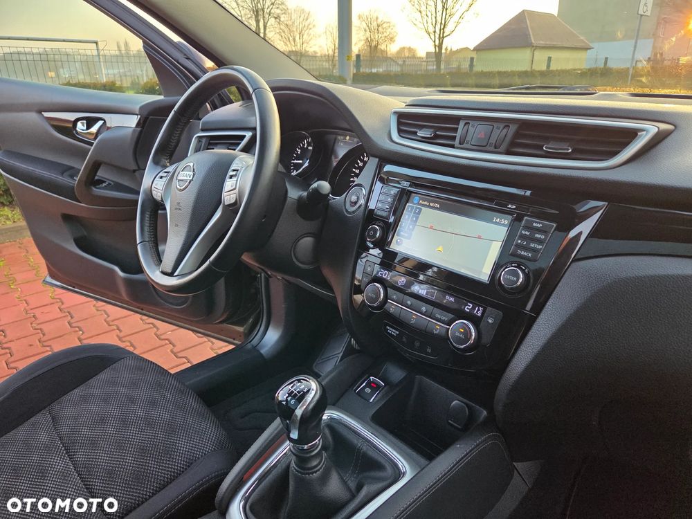 Nissan Qashqai 1.2 DIG-T TEKNA+ - 17