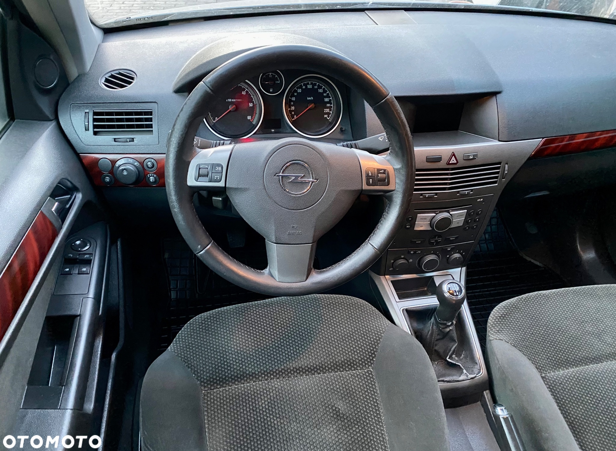 Opel Astra 1.7 CDTI Elegance - 11