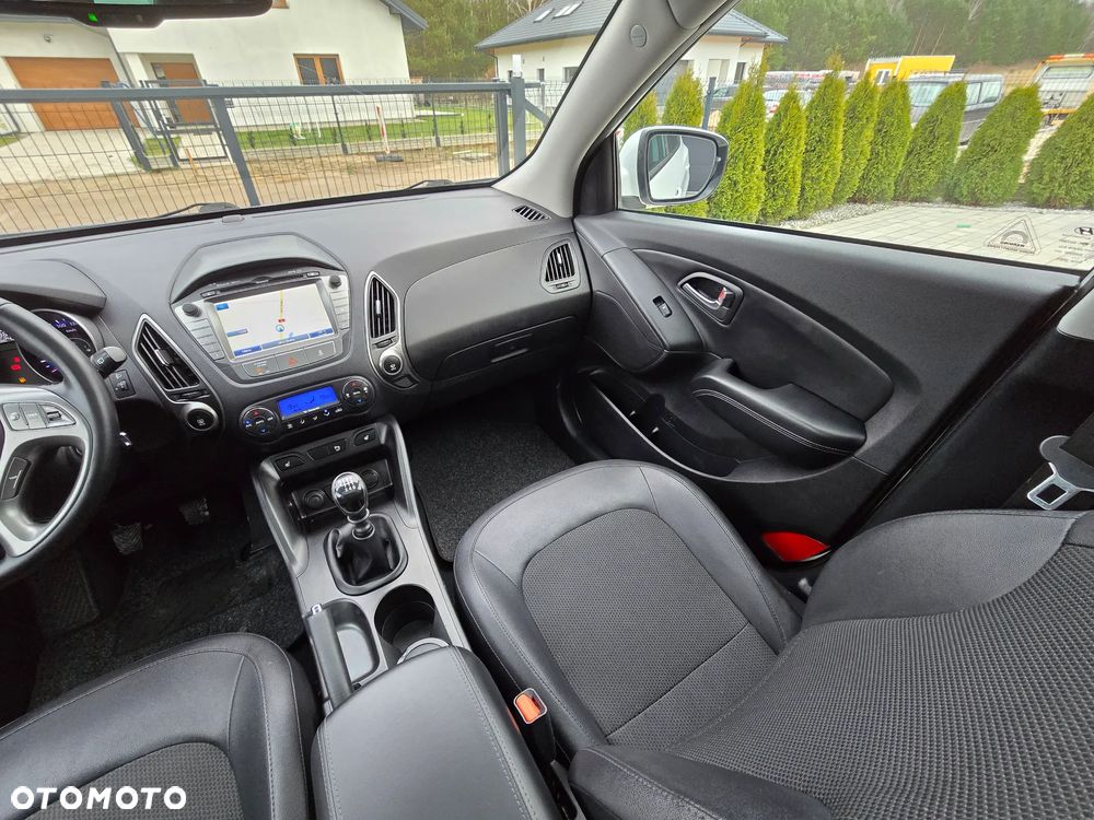 Hyundai ix35 - 23