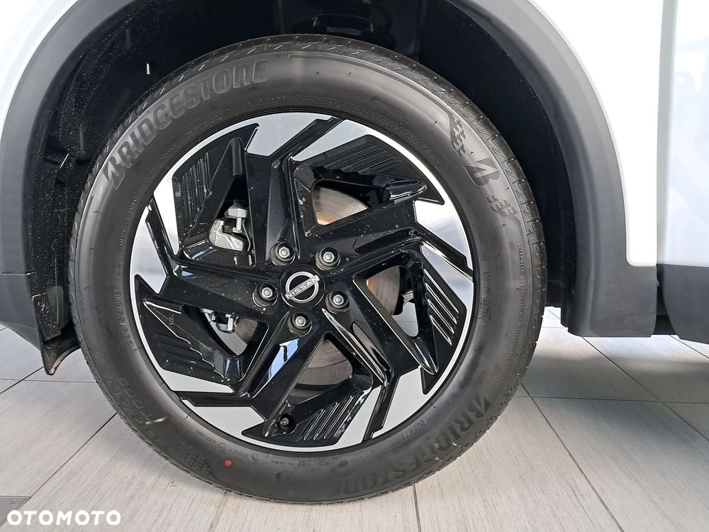 Nissan Qashqai 1.3 DIG-T MHEV N-Connecta Xtronic - 23