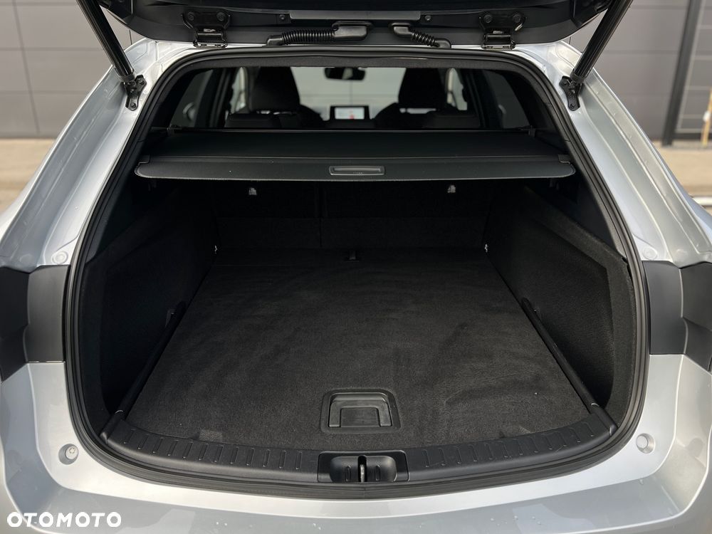 Toyota Corolla 1.8 Hybrid GPF Executive - 38