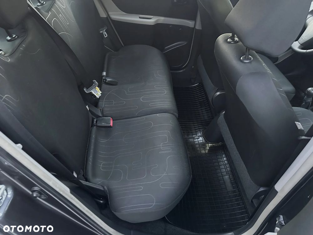 Toyota Yaris 1.0 Luna A/C - 9