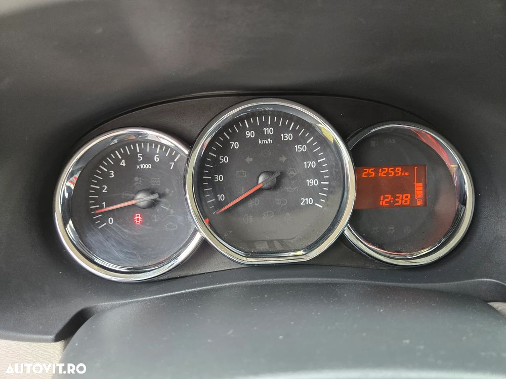 Dacia Lodgy 1.5 dCi 90 CP Laureate - 8