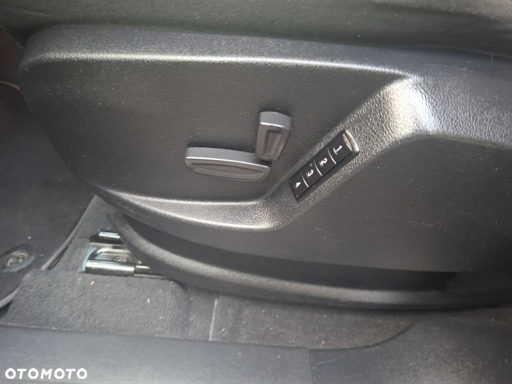 Ford Galaxy - 19