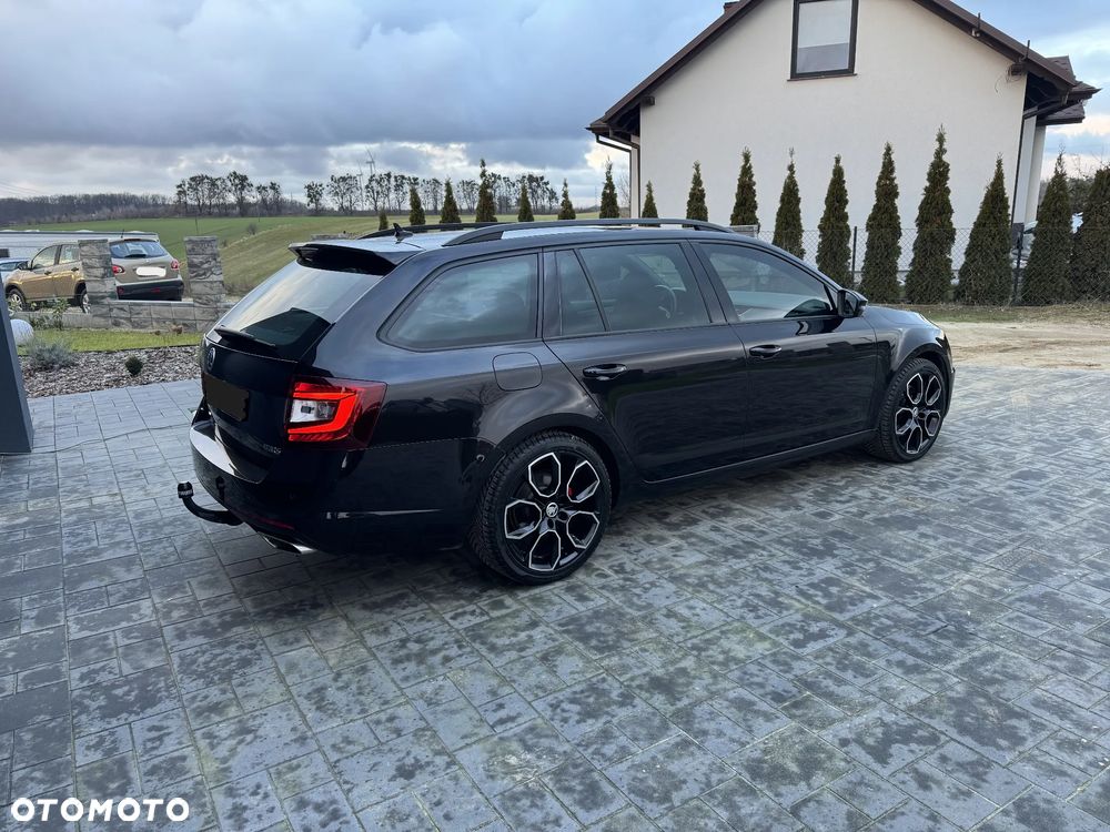 Skoda Octavia 2.0 TDI RS DSG - 4