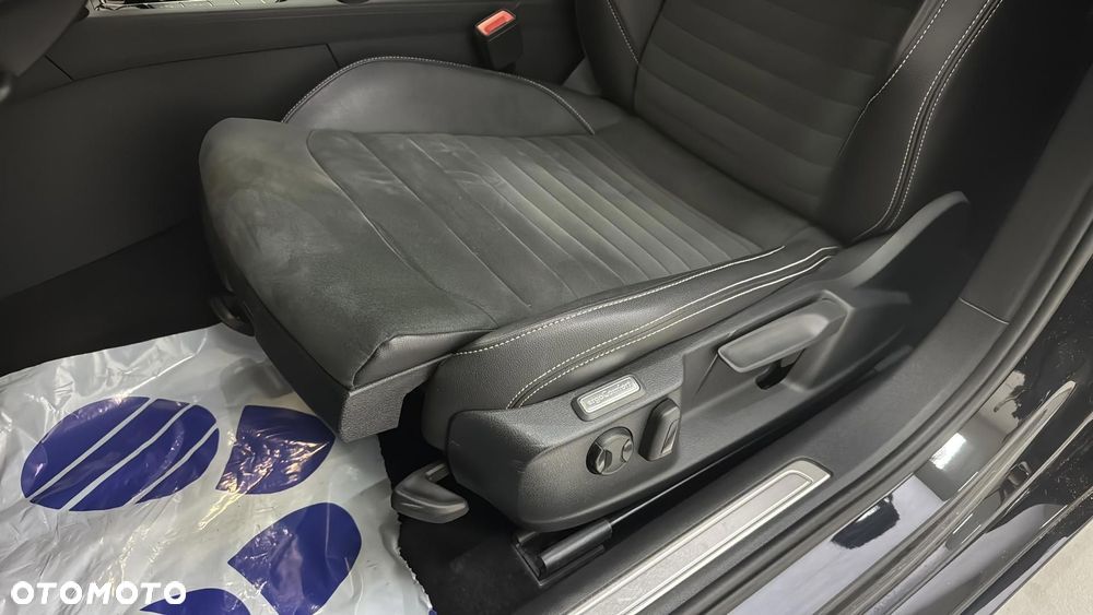 Volkswagen Passat 2.0 TDI EVO Elegance DSG - 13