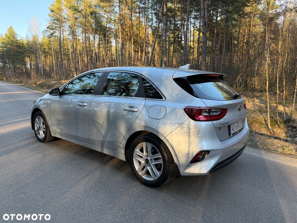 Kia Ceed 1.5 T-GDI M - 5