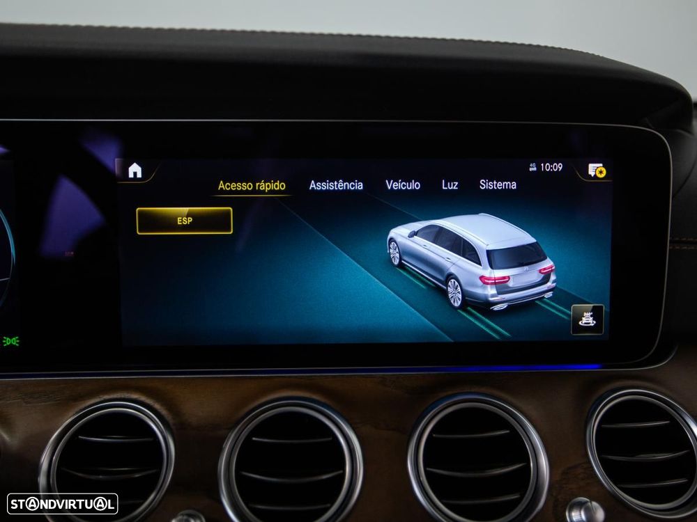 Mercedes-Benz E 300 T 9G-TRONIC AMG Line - 30