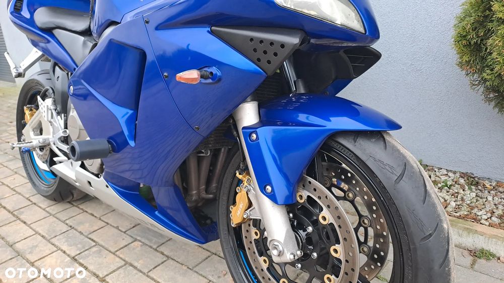 Honda CBR - 7