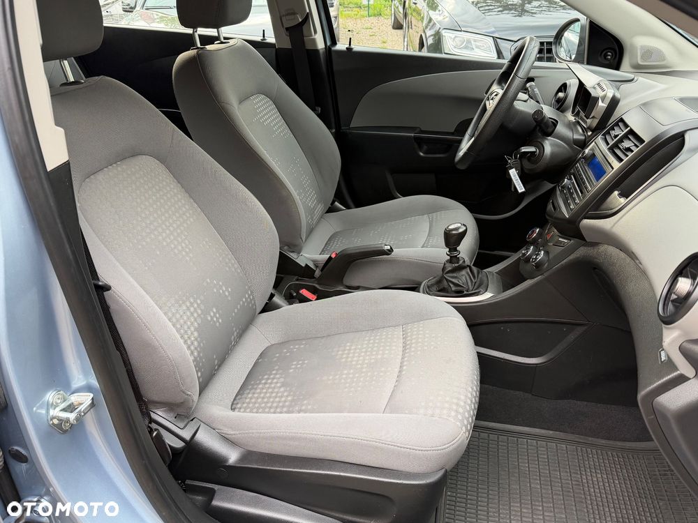 Chevrolet Aveo 1.2 LS+ - 9