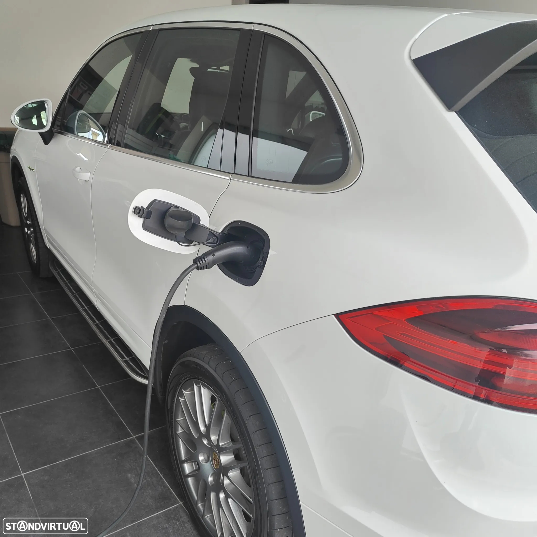 Porsche Cayenne - 8
