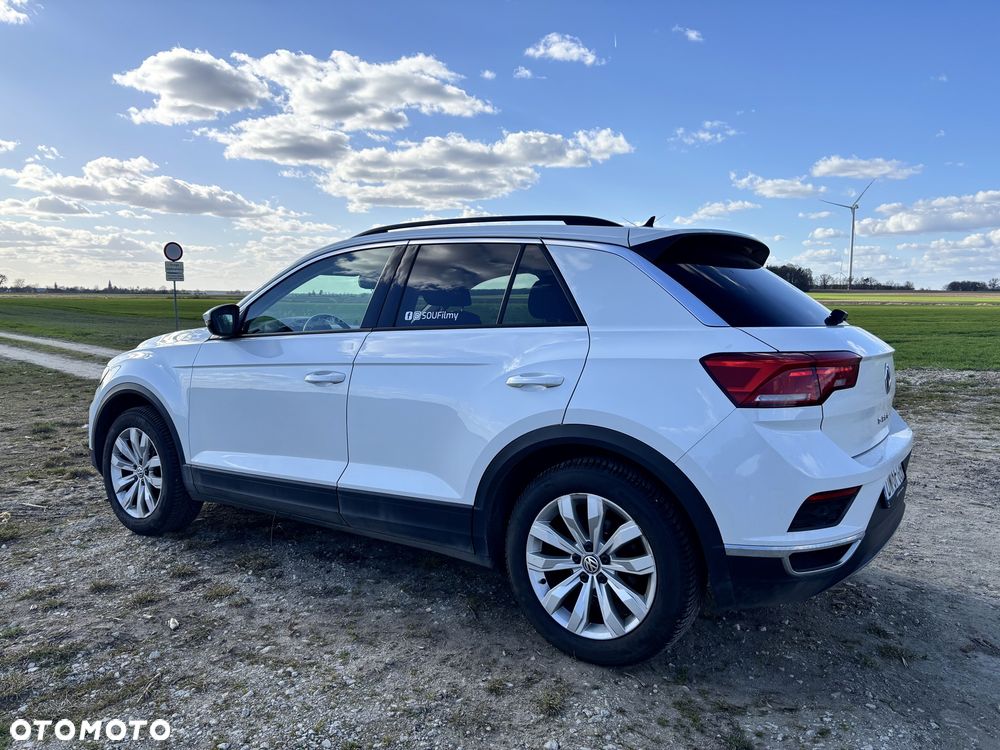 Volkswagen T-Roc ver-1-5-tsi-gpf-act-premium-dsg - 2