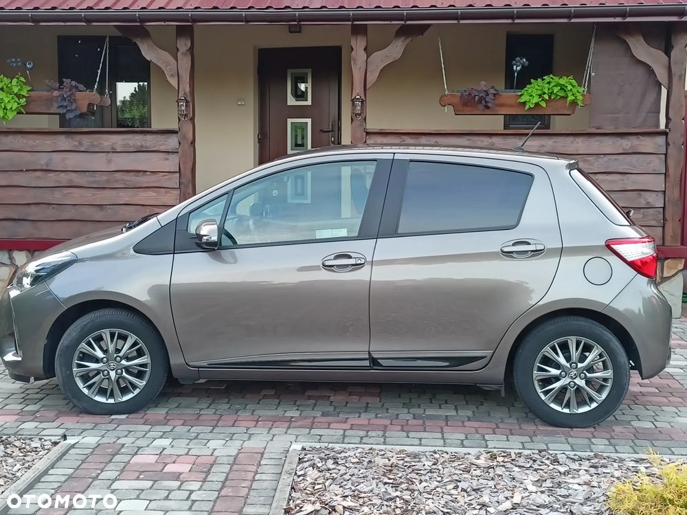 Toyota Yaris 1.5 Premium - 2