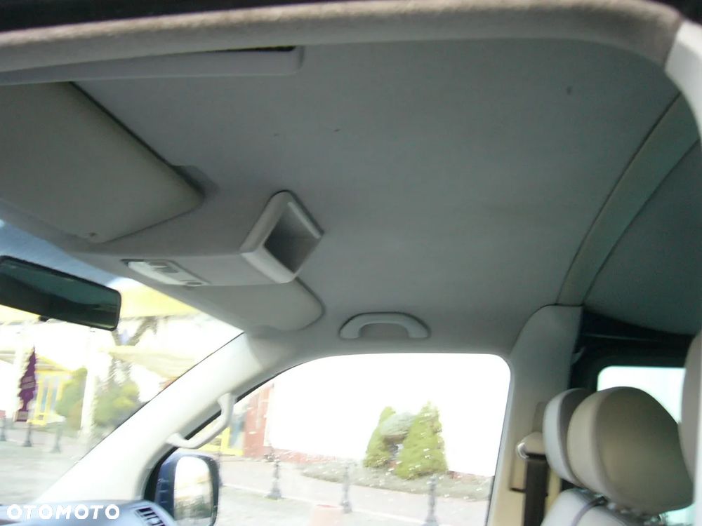 Volkswagen Transporter T5 LONG LIFT 2,5tdi 175 Ps - 10