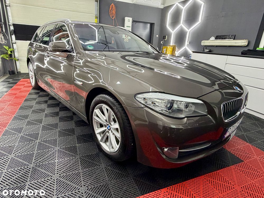 BMW Seria 5 525d xDrive Sport-Aut - 7
