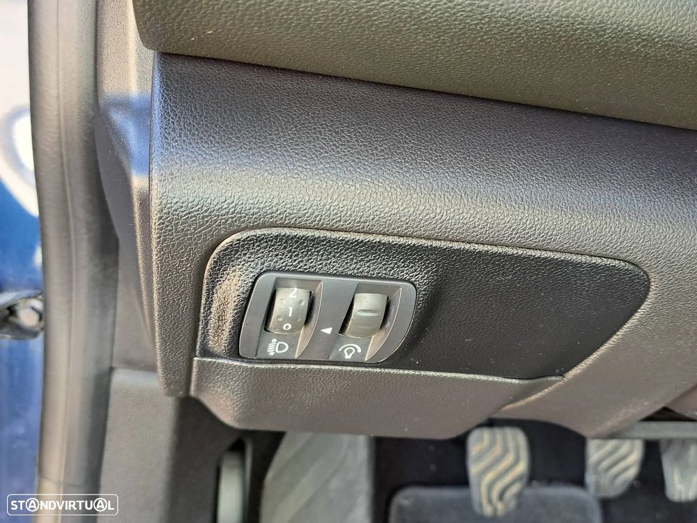 Renault Mégane BLUE dCi 115 BUSINESS EDITION - 29