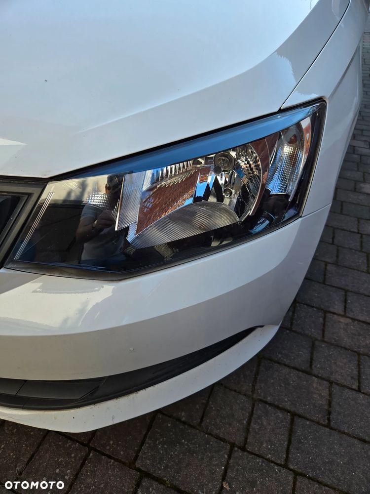 Skoda Fabia 1.0 Active - 10