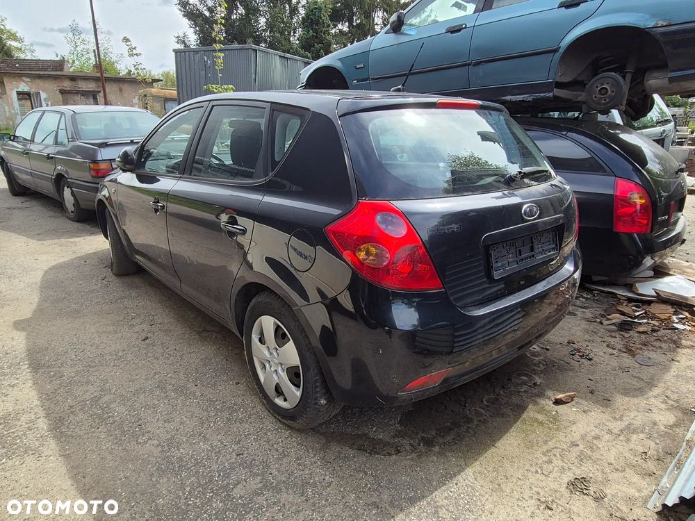 KIA CEED I 1,6 CRDI , CZĘŚCI , maska, błotnik, zderzak, lampy, alternator, szyba - 2