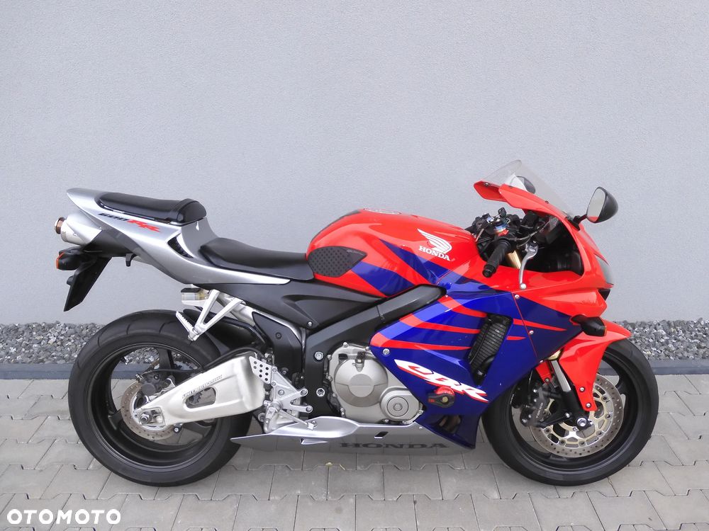 Honda CBR - 17