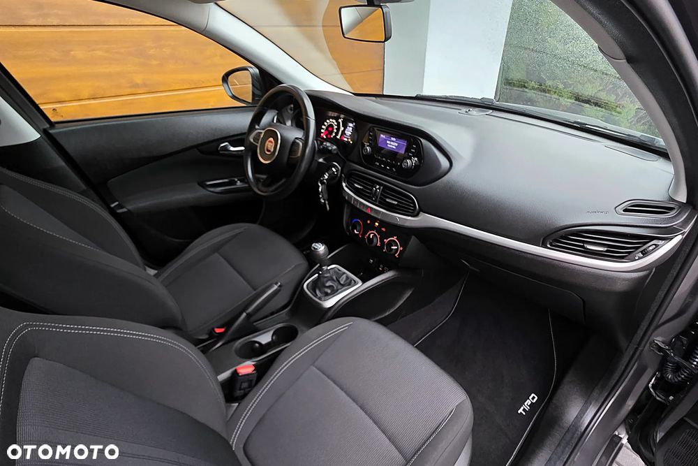 Fiat Tipo 1.4 16V More - 17