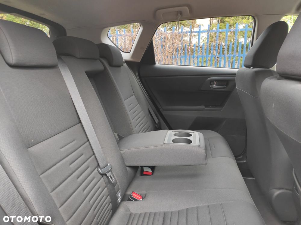 Toyota Auris 1.8 HSD Luna - 14