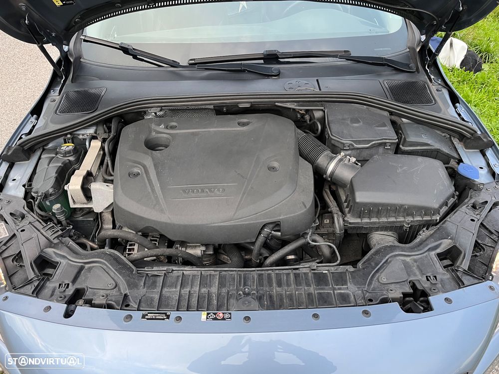 Volvo V60 2.0 D3 Momentum - 13