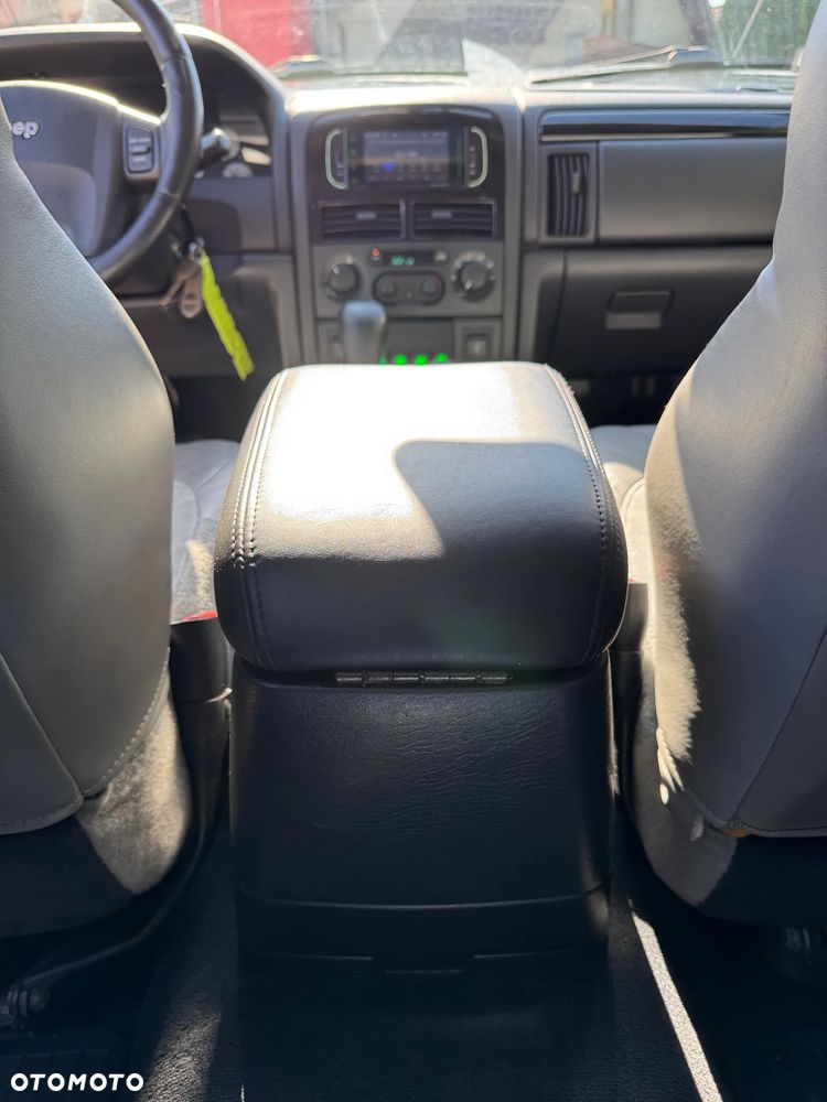 Jeep Grand Cherokee 2.7 CRD Overland - 22