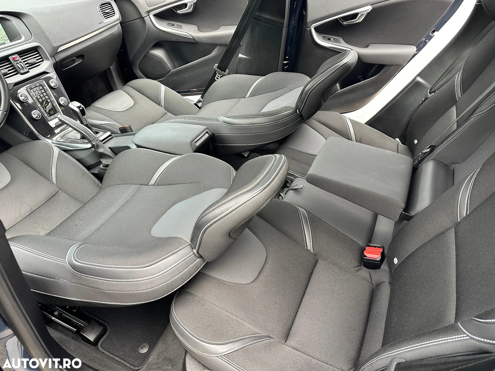 Volvo V40 D2 Summum - 21
