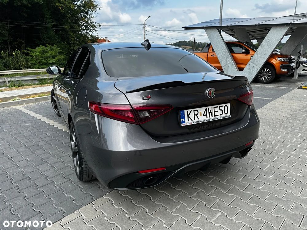 Alfa Romeo Giulia 2.0 Turbo Veloce Q4 - 6