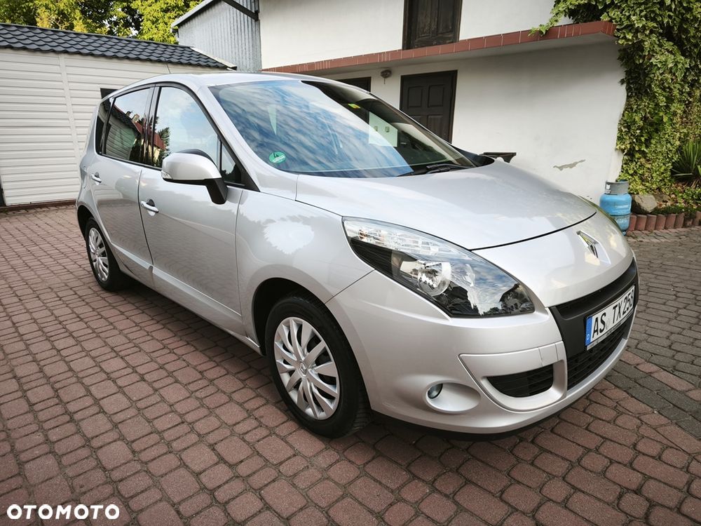 Renault Scenic 1.6 16V 110 TomTom Edition - 5