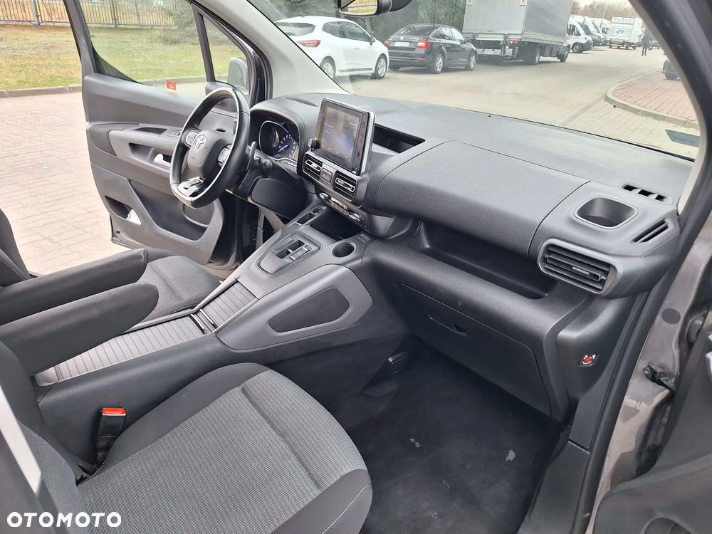 Toyota Proace City Verso Long 1.2 D-4T Family - 22