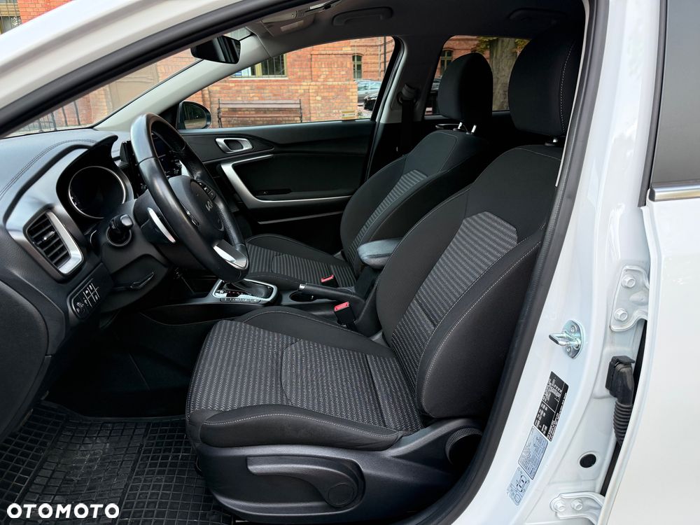 Kia XCeed - 8
