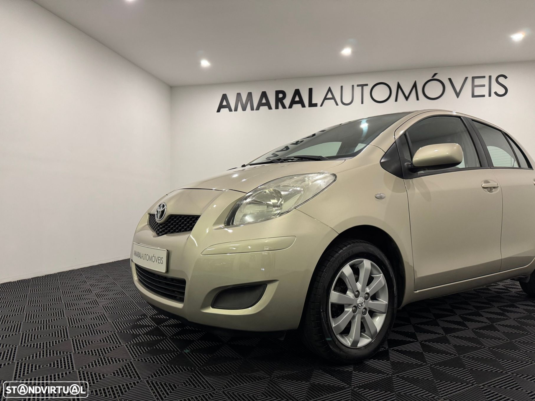 Toyota Yaris 1.33 VVT-i Comfort+AC - 13