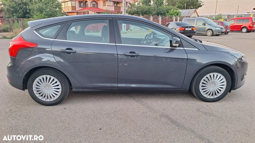 Ford Focus 1.6 TI-VCT Titanium - 11