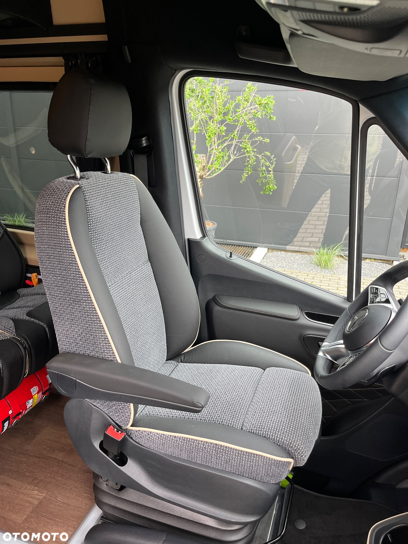 Mercedes-Benz Sprinter 519 - 26