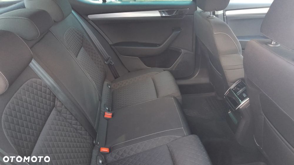 Skoda Superb 2.0 TSI Ambition DSG - 20