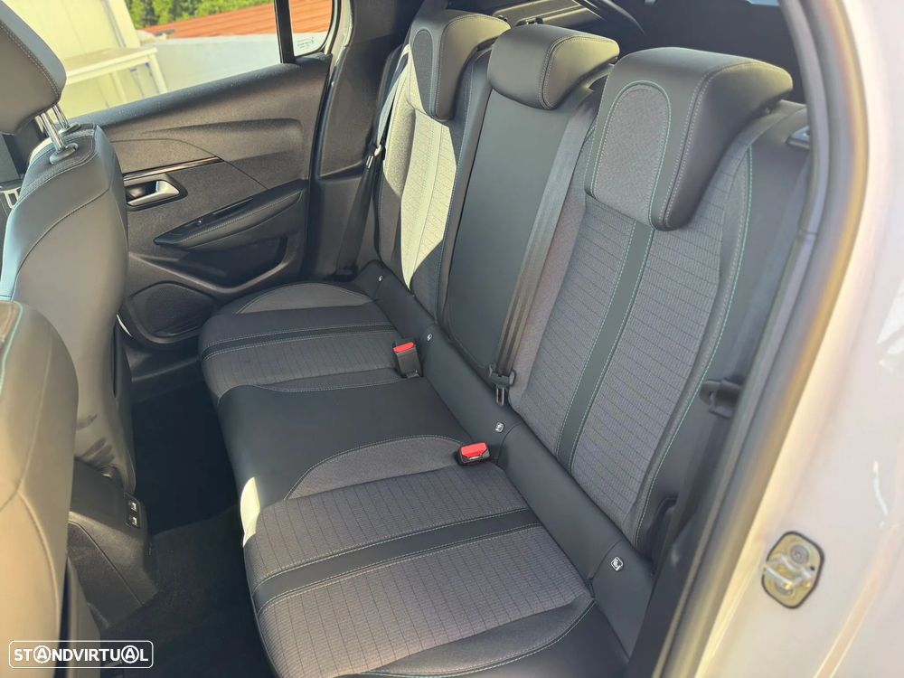 Peugeot 208 1.2 PureTech Allure Pack - 12