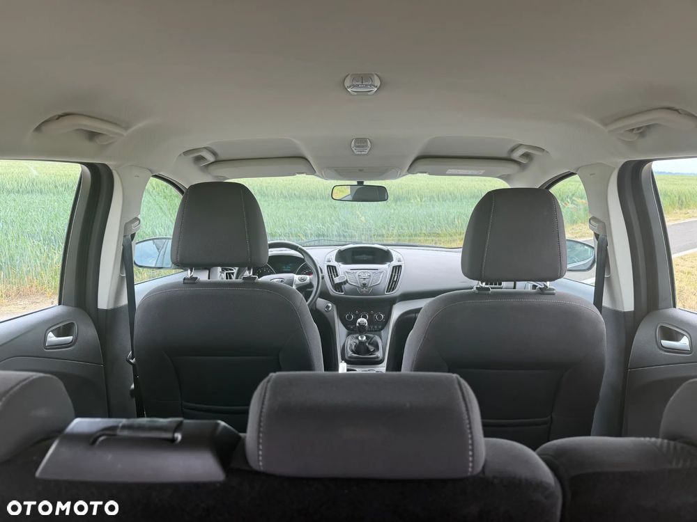 Ford Kuga - 11