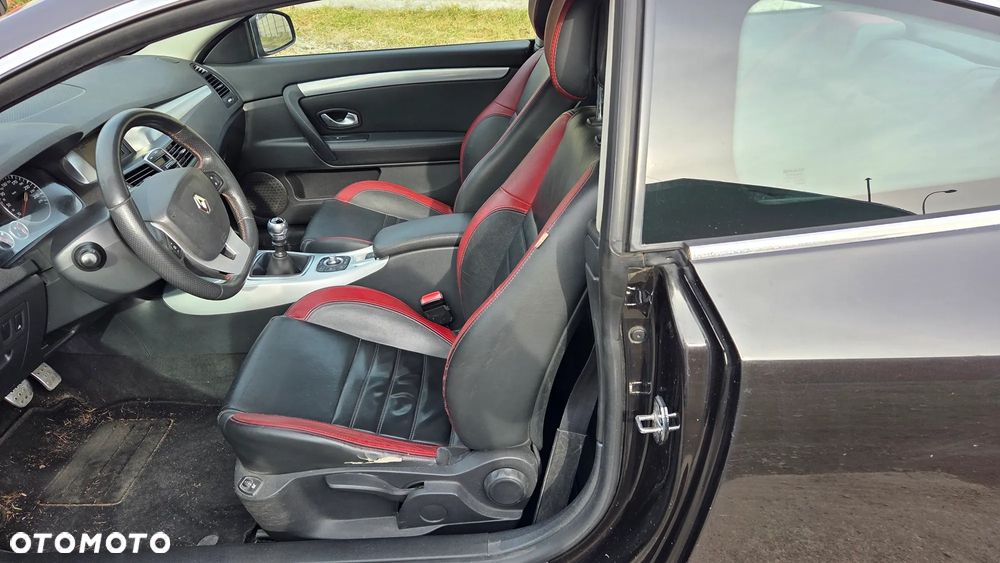 Renault Laguna 2.0 dCi GT - 8