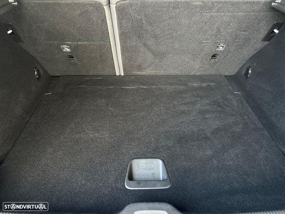 Volvo EX30 51 kWh Single Motor Core - 25