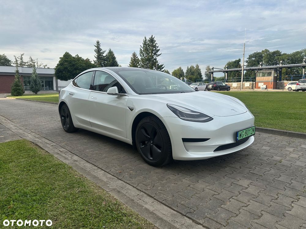 Tesla Model 3 Standard Range Plus - 3