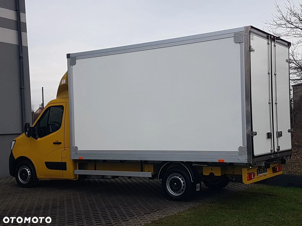 Renault MASTER KONTENER 8EP 4,22x2,23x2,24 KLIMA KRAJOWY MANUAL  6-BIEGÓW - 3