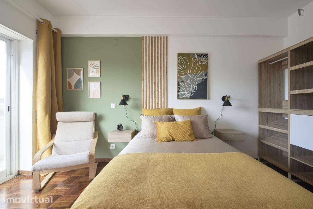 Quarto - localizado em Entrecampos Lisbon - Grande imagem: 4/38