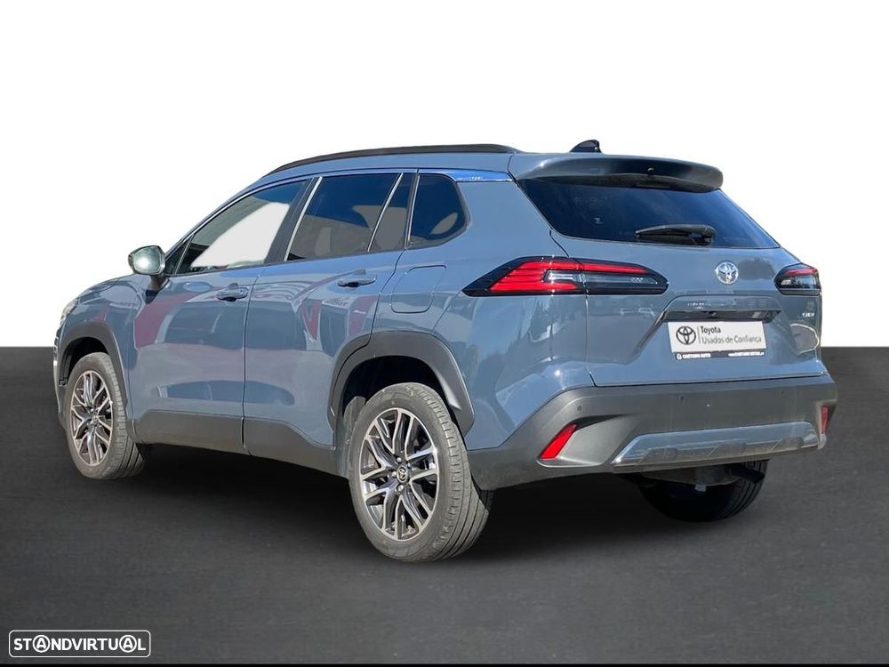 Toyota Corolla Cross 1.8 Hybrid Luxury - 3