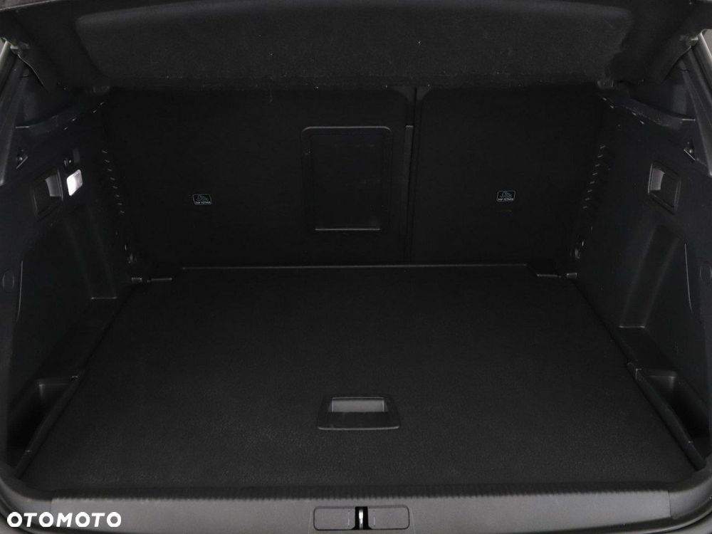 Peugeot 3008 1.6 THP Active S&S EAT6 - 21